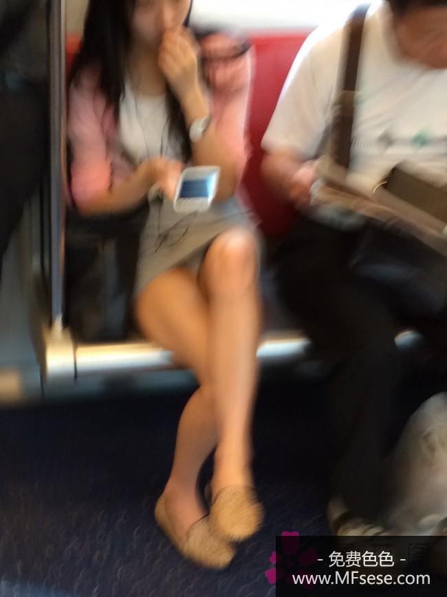 883f947840a64a45ef15d53a53e57b788a45d4d19a30c736.jpg