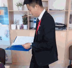 722ec3a5969544568b517ff62c2cd1f6.gif