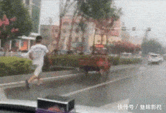 t01435742a1aa9be91a.gif