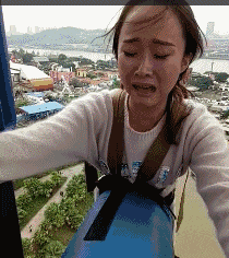 753005dcb16b4dd499f3327d977c1b96.gif