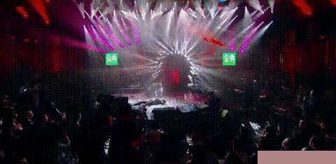 7b6b53052e5d2178a4a08a9425d55cb3.gif