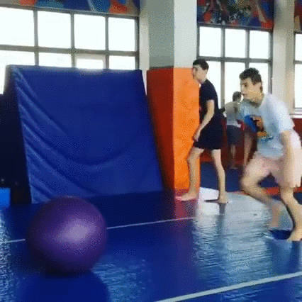 078f047260a5c016498840fc2cafc4e0.gif