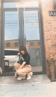6ec127bf67e6f96bea3eab859c67880c.gif
