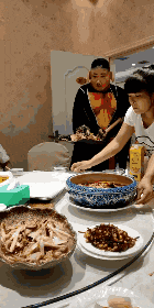 98b22cc758fa4530bec9a42144f7bbce.gif