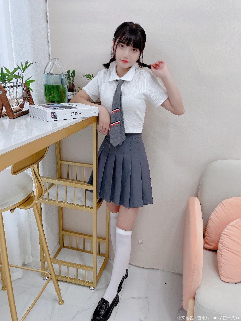 ff26f8024861dab8251c69079b50c8a3.jpg