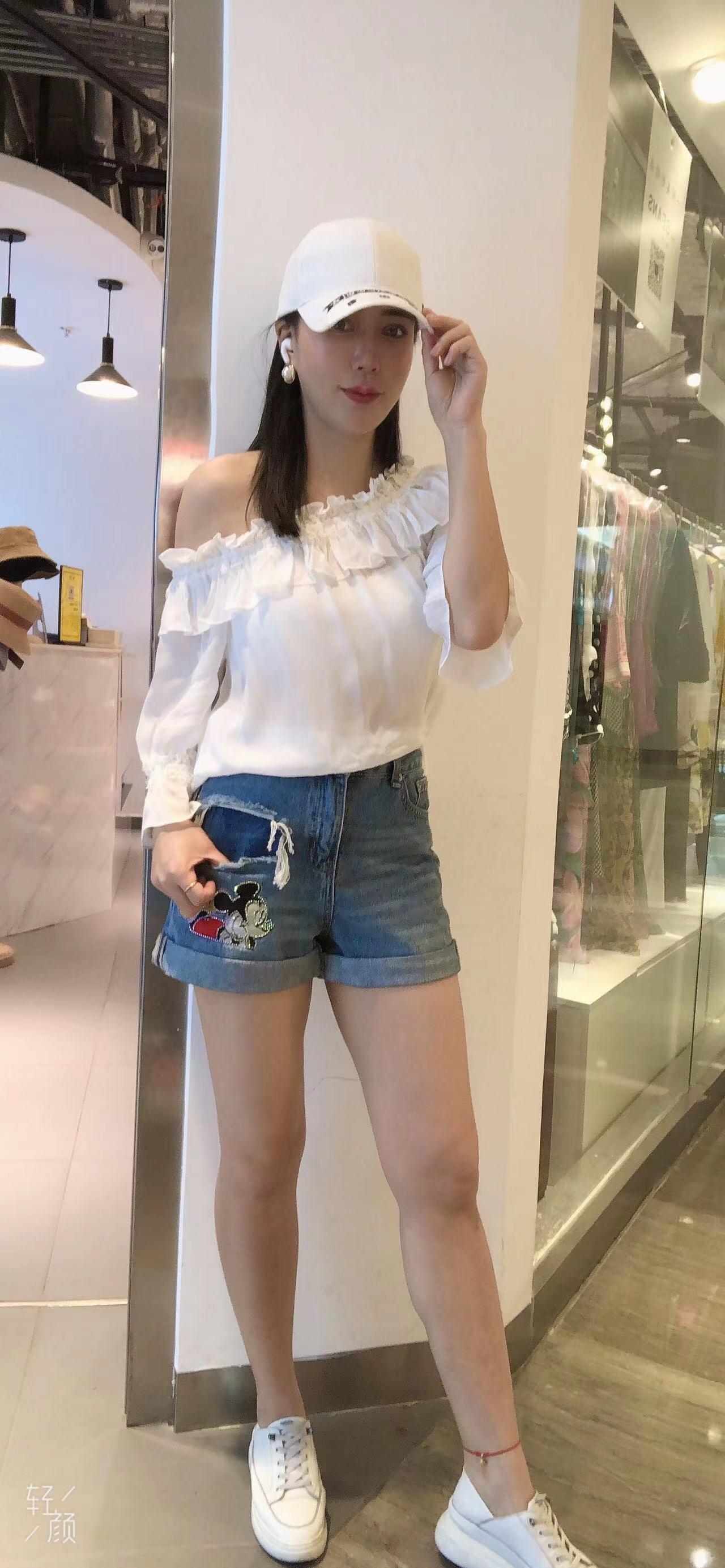 68852fa32e6c673af550e6164c5fe1e7.jpg