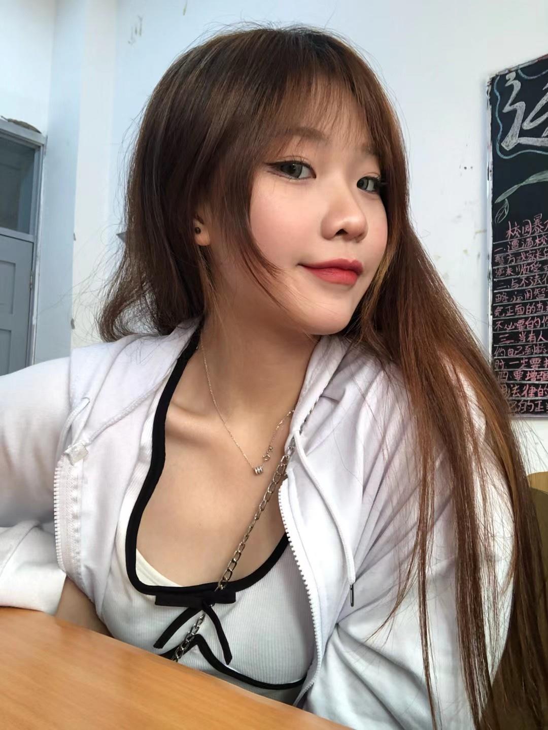 8b995272ac0cd7482f3aedd42c5accac.jpg
