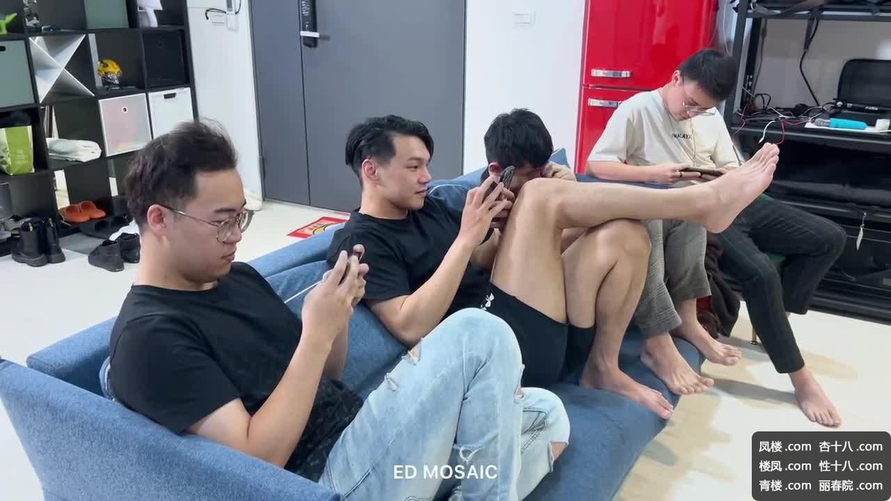YvxDnU.jpg